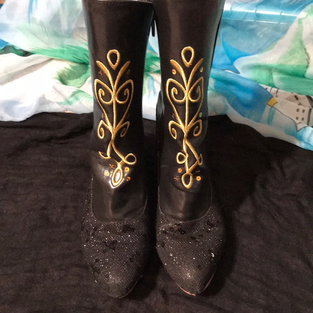 Disney Anna boots girls sz 2/3